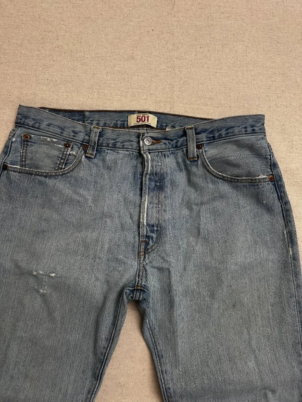 Levi’s 501 XX Jeans Men’s 36x32 Light Wash Distressed Straight Leg Button Fly